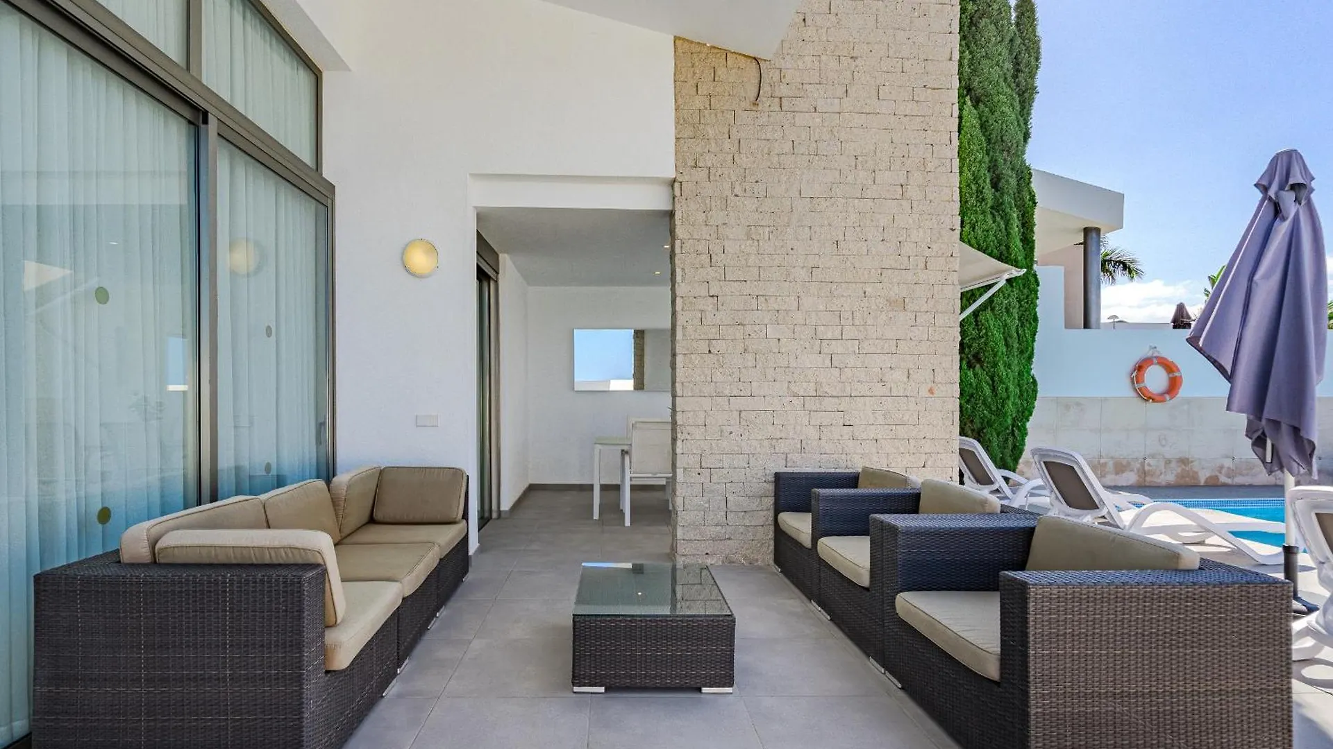 Villa Caterina, Luxury Villa With Heated Pool Ocean View In Adeje, Tenerife アデヘ